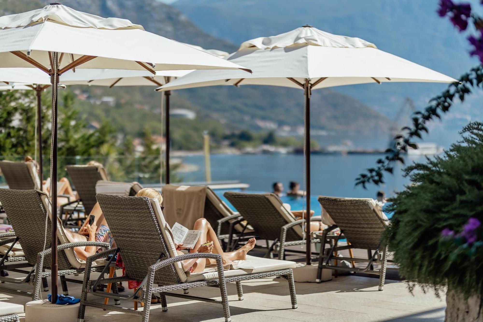 Bellezza Resort & Spa Котор Екстер'єр фото
